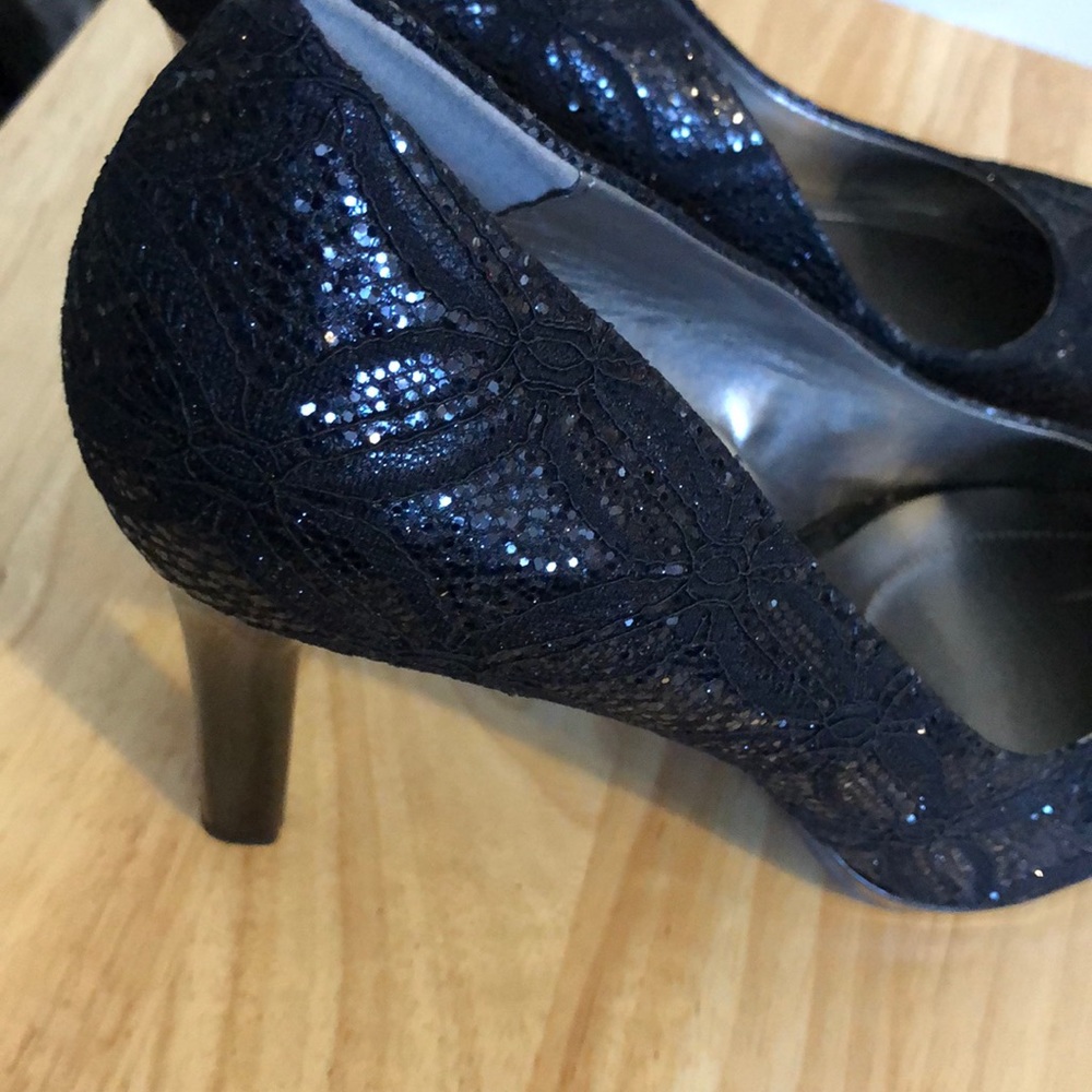 BANDOLINO Black Pumps!